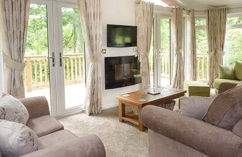 Black Torrington Cottage | Cabin ∙ 2 bedrooms ∙ 4 guests