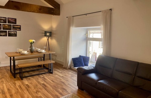 Inverness City Centre Cottage | Cabin ∙ 2 bedrooms ∙ 4 guests