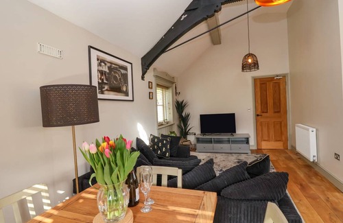 Ironbridge Cottage | Cabin ∙ 2 bedrooms ∙ 4 guests