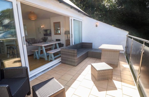 Llanbedrog Cottage | Cabin ∙ 2 bedrooms ∙ 4 guests