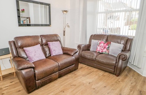 Llandudno Cottage | Cabin ∙ 2 bedrooms ∙ 4 guests