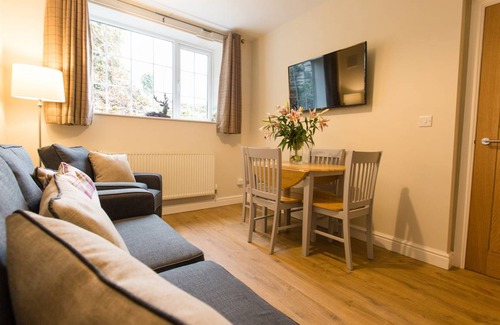 Llangollen Cottage | Cabin ∙ 2 bedrooms ∙ 4 guests