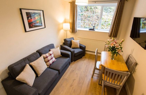 Llangollen Cottage | Cabin ∙ 2 bedrooms ∙ 4 guests
