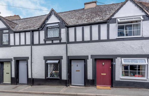Llangollen Cottage | Cabin ∙ 2 bedrooms ∙ 5 guests