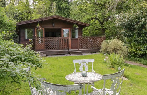 Henryd Cottage | Cabin ∙ 2 bedrooms ∙ 4 guests