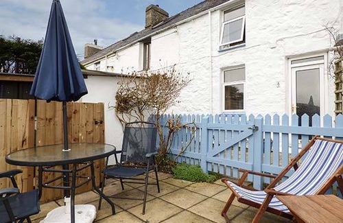 Llithfaen Cottage | Cabin ∙ 2 bedrooms ∙ 3 guests