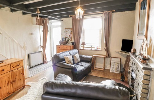 Llithfaen Cottage | Cabin ∙ 2 bedrooms ∙ 3 guests