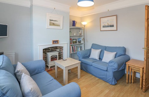 Lowestoft Cottage | Cabin ∙ 2 bedrooms ∙ 4 guests