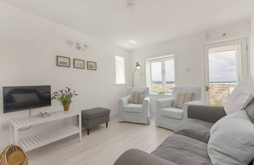 Lympstone Cottage | Cabin ∙ 2 bedrooms ∙ 4 guests