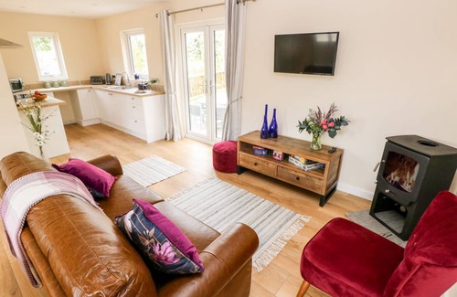 Jameston Cottage | Cabin ∙ 2 bedrooms ∙ 4 guests