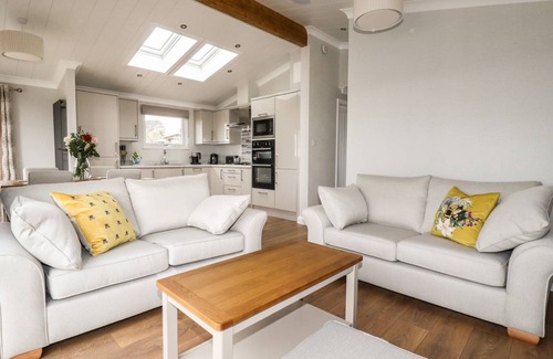 Redruth Cottage | Cabin ∙ 2 bedrooms ∙ 4 guests
