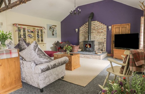 South Cave Cottage | Cabin ∙ 2 bedrooms ∙ 4 guests
