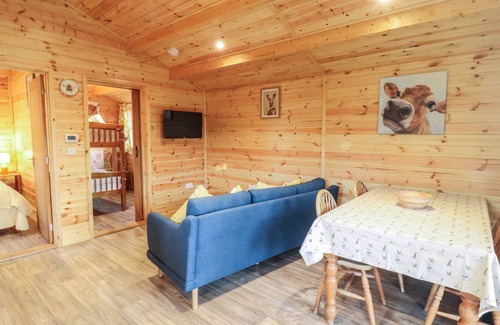 Theberton Cottage | Cabin ∙ 2 bedrooms ∙ 4 guests
