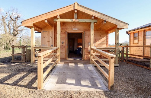 Theberton Cottage | Cabin ∙ 2 bedrooms ∙ 4 guests