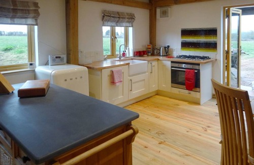 Brampford Speke Cottage | Cabin ∙ 2 bedrooms ∙ 4 guests