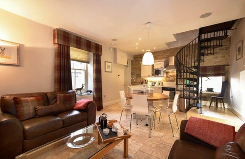 Warkworth Cottage | Cabin ∙ 2 bedrooms ∙ 4 guests