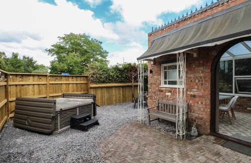 Whitchurch Cottage | Cabin ∙ 2 bedrooms ∙ 4 guests