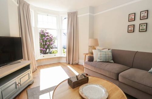 Bowness-on-Windermere Cottage | Cabin ∙ 2 bedrooms ∙ 4 guests