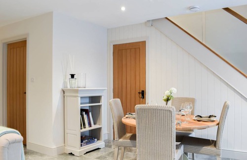 Winterslow Cottage | Cabin ∙ 2 bedrooms ∙ 4 guests