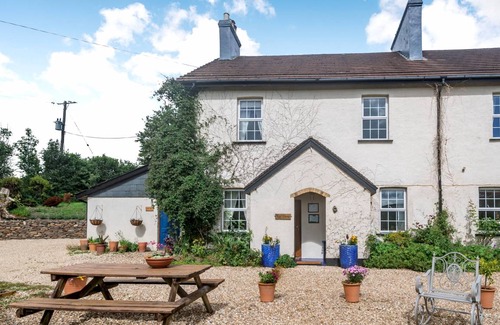 Okehampton Cottage | Cabin ∙ 2 bedrooms ∙ 3 guests