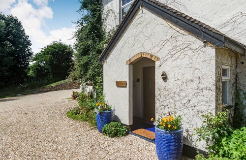 Okehampton Cottage | Cabin ∙ 2 bedrooms ∙ 3 guests
