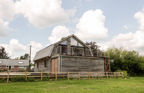 Sturminster Newton Cottage | Cabin ∙ 2 bedrooms ∙ 4 guests