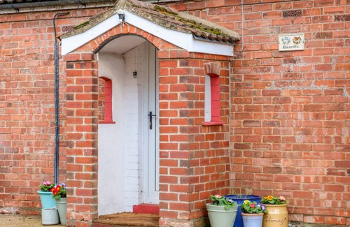 Frampton Cottage | Cabin ∙ 2 bedrooms ∙ 4 guests