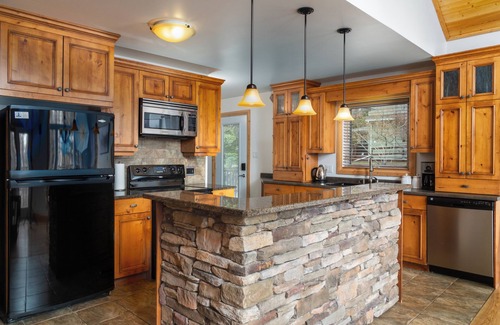 Wasagaming House | Cabin 230 - Riding Mountain Luxury Cabins, Wasagaming, Manitoba