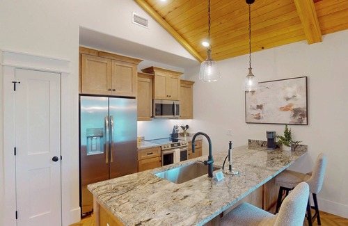 Waverly House | CABIN #3 AT SANCTUARY COVE