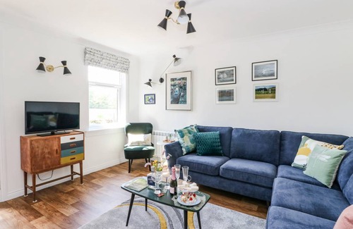 Lochgilphead Cottage | Cabin ∙ 3 bedrooms ∙ 5 guests
