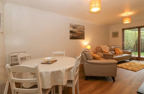 Talybont Cottage | Cabin ∙ 3 bedrooms ∙ 5 guests