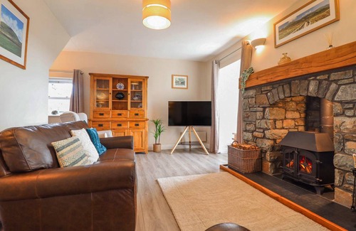 Dyffryn Ardudwy Cottage | Cabin ∙ 3 bedrooms ∙ 6 guests