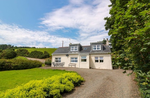 Girvan Cottage | Cabin ∙ 3 bedrooms ∙ 6 guests
