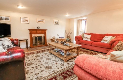 Okehampton Cottage | Cabin ∙ 3 bedrooms ∙ 4 guests