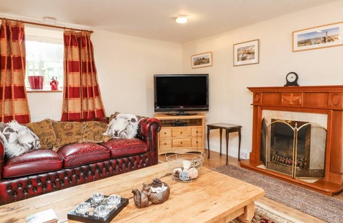 Okehampton Cottage | Cabin ∙ 3 bedrooms ∙ 4 guests
