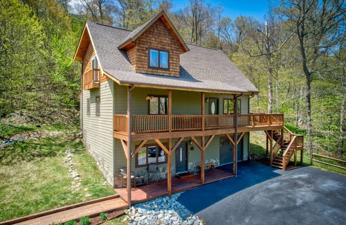 Sugar Mountain Cabin | Cabin ∙ 3 bedrooms ∙ 10 guests