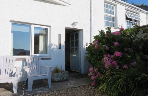 Pentraeth Cottage | Cabin ∙ 3 bedrooms ∙ 6 guests