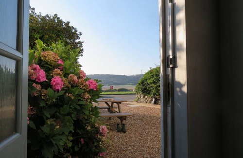 Pentraeth Cottage | Cabin ∙ 3 bedrooms ∙ 6 guests