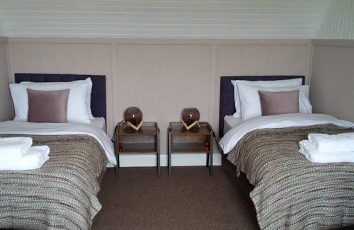 Lairg Cottage | Cabin ∙ 3 bedrooms ∙ 5 guests