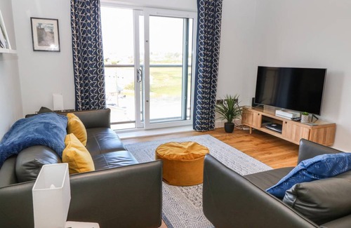 Trearddur Bay Cottage | Cabin ∙ 3 bedrooms ∙ 5 guests