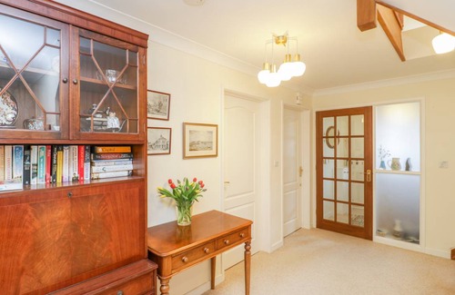 Christchurch Cottage | Cabin ∙ 3 bedrooms ∙ 6 guests
