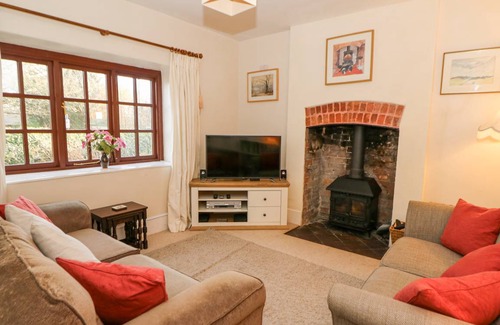 Crynant Cottage | Cabin ∙ 3 bedrooms ∙ 4 guests