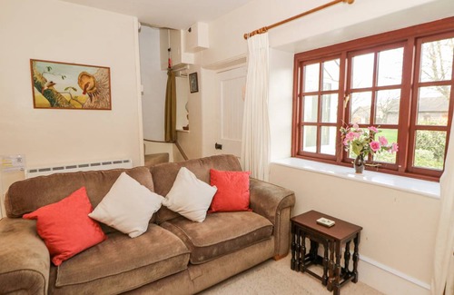 Crynant Cottage | Cabin ∙ 3 bedrooms ∙ 4 guests