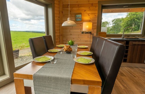 Linlithgow Cottage | Cabin ∙ 3 bedrooms ∙ 7 guests