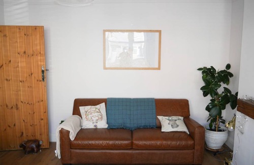 Cleethorpes Cottage | Cabin ∙ 3 bedrooms ∙ 6 guests