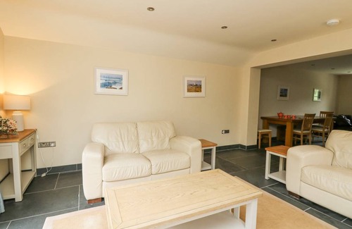 Dinas Cross Cottage | Cabin ∙ 3 bedrooms ∙ 6 guests