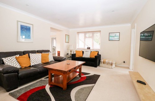 Buxted Cottage | Cabin ∙ 3 bedrooms ∙ 5 guests