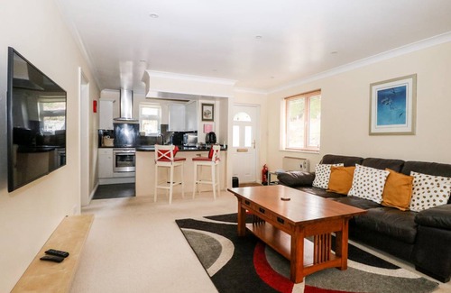 Buxted Cottage | Cabin ∙ 3 bedrooms ∙ 5 guests