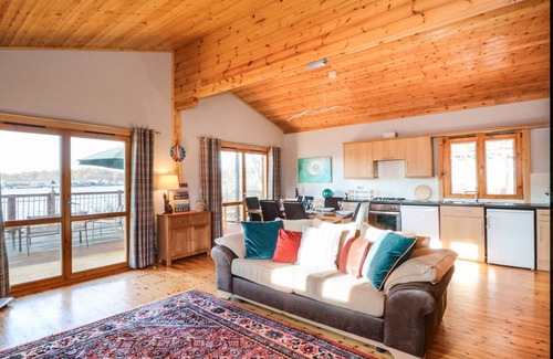 Tattershall Cottage | Cabin ∙ 3 bedrooms ∙ 8 guests
