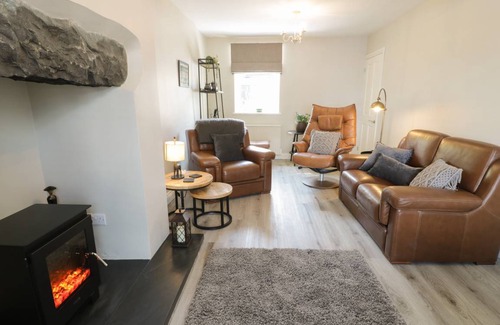 Trawsfynydd Cottage | Cabin ∙ 3 bedrooms ∙ 5 guests